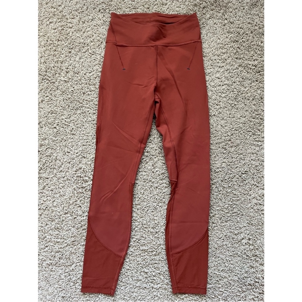 Lululemon Everlux & Mesh high-rise tight 25” inseam, size 4